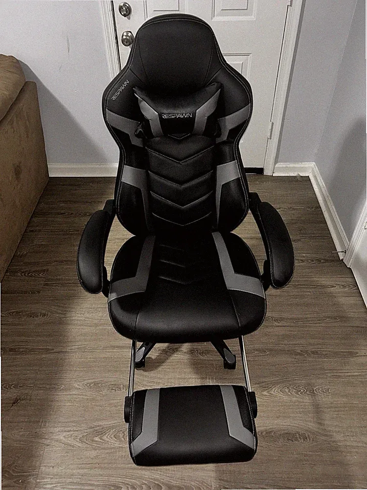 RESPAWN 110 Pro Gaming Chair - Gaming Chair with Footrest Reclining Gaming Chair