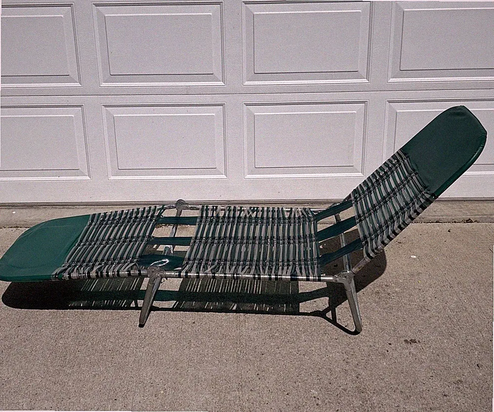 Vintage Folding Jelly Tube Lounge Lawn Chair 1990's Beach Pool